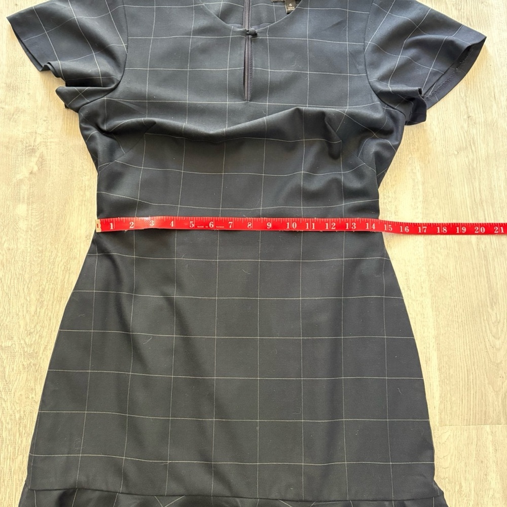 Banana Republic Navy Windowpane Checks Plaid Ruffle-Hem Short Sleeve Dress - Picture 14 of 15